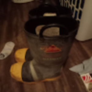 Meet your Posher, Harold